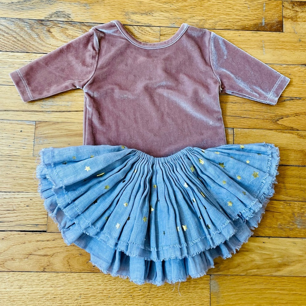 Cute Baby Girl Oh Baby velvet onesie and skirt 0-6mo
